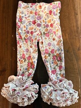 Posh peanut floral ruffle leggings